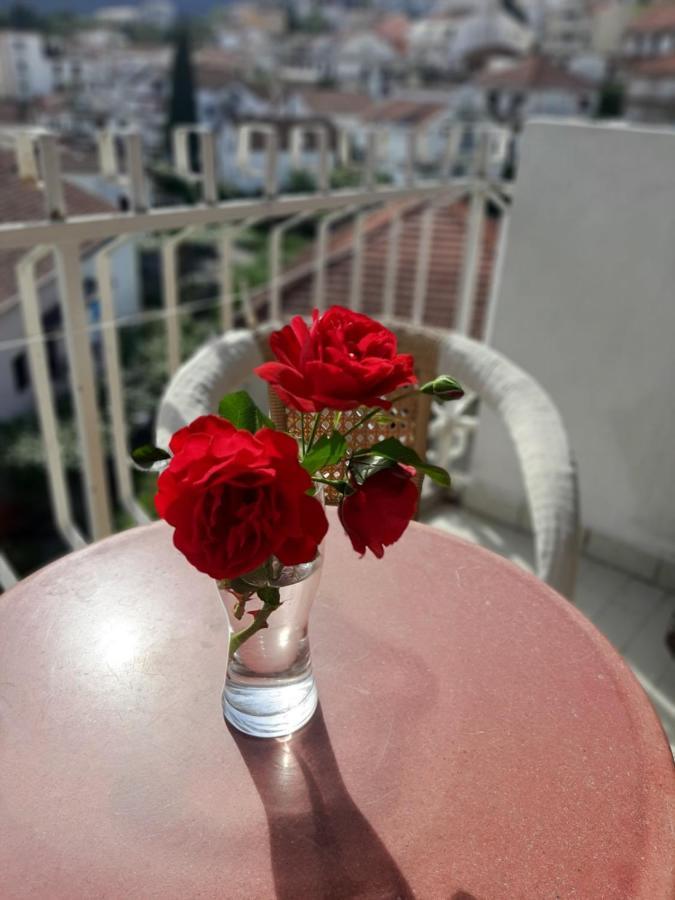 Apartment Danilo Herceg Novi Buitenkant foto